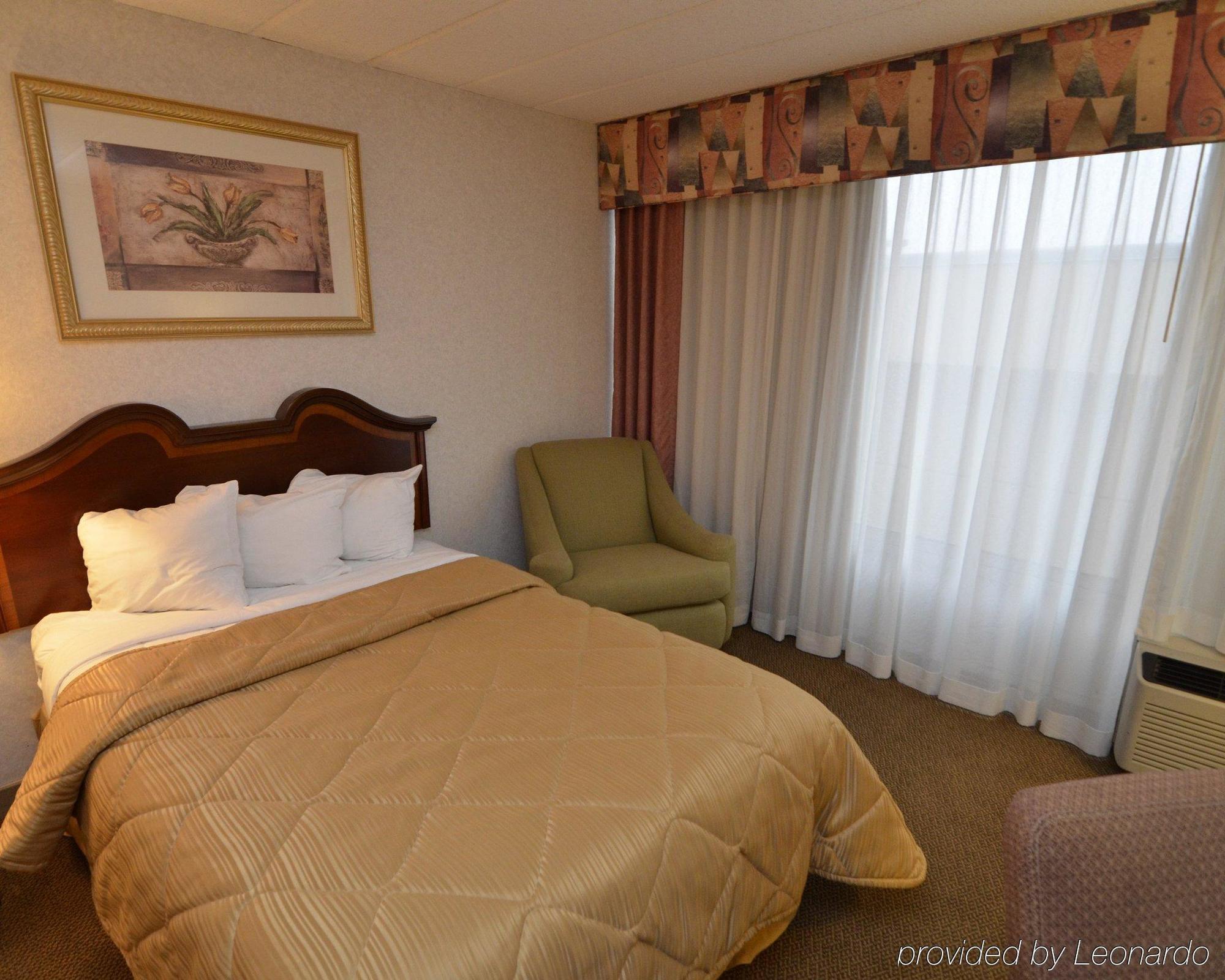 Hotel Baymont By Wyndham Milesburg Esterno foto